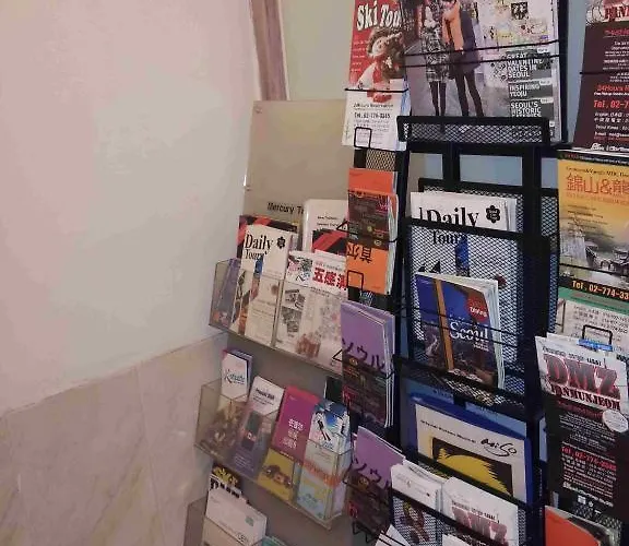 Traveler\'S A Hostel