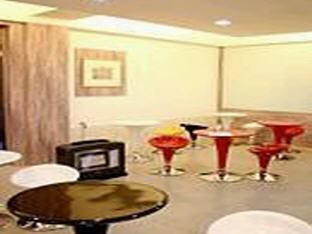 Traveler's A Hostel